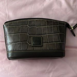 Dooney & Bourke Pouch